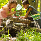 Explorer Kit, bug hunt in the woods