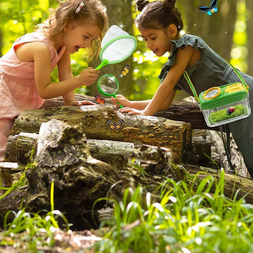 Bug Catcher Kit, bug hunt in the woods